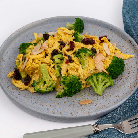 ensalada de pollo al curry